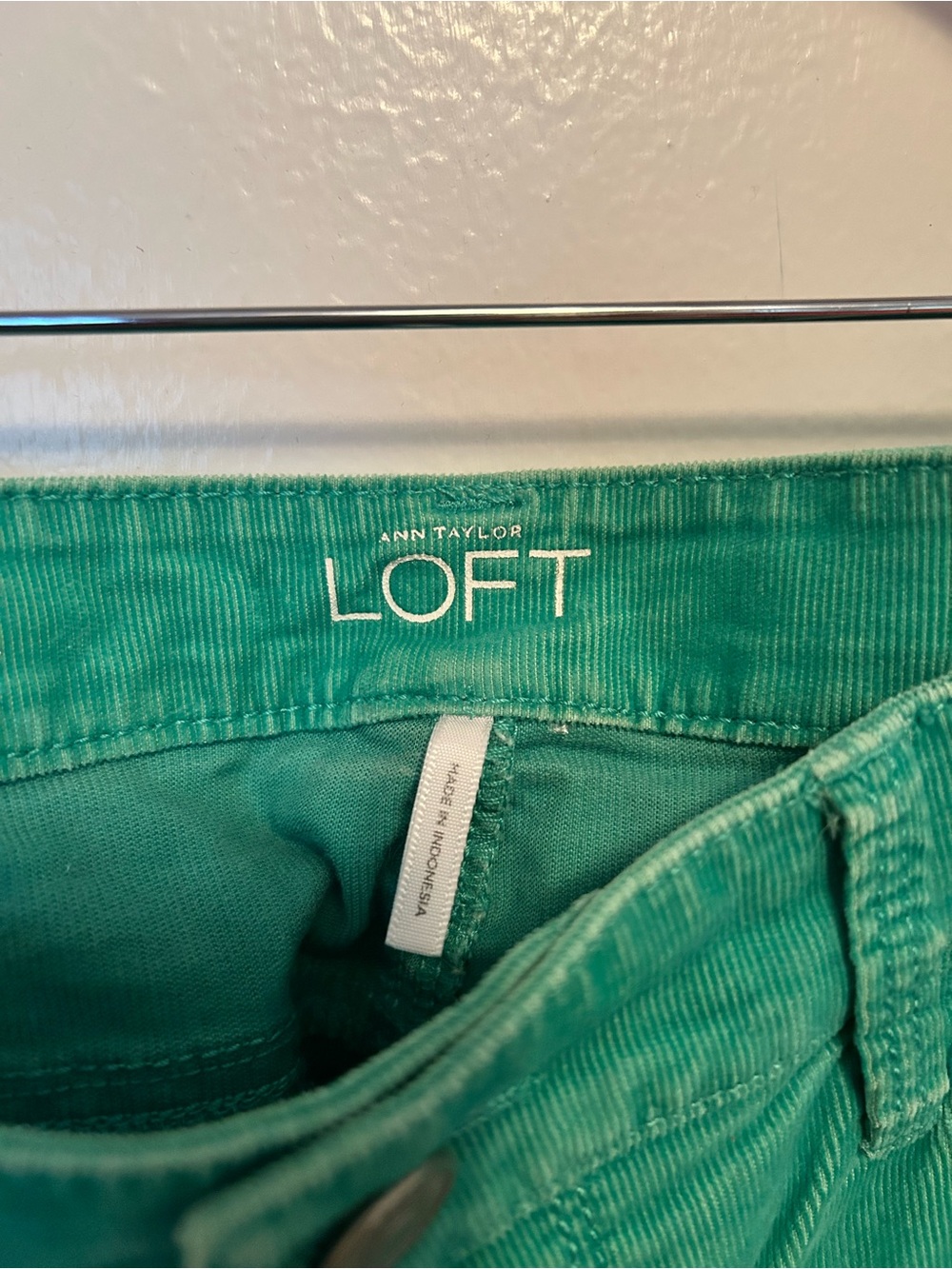 LOFT Green Straight Leg Pants